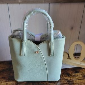 NWT LAUREN CONRAD TULIP CROSSBODY PURSE